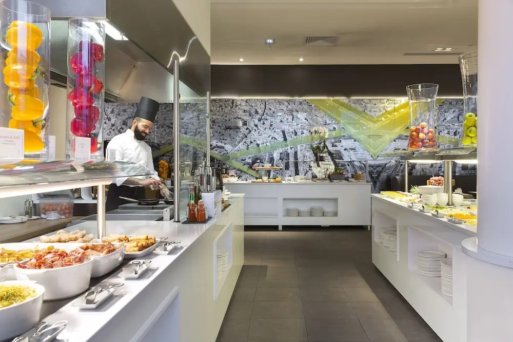 هتل ملیا پاریس لا دفنس کوربووی